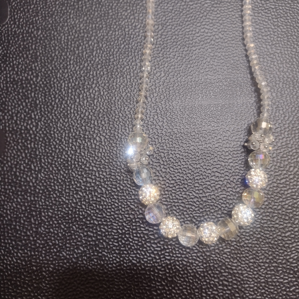 Elegant Crystal Beaded Necklace